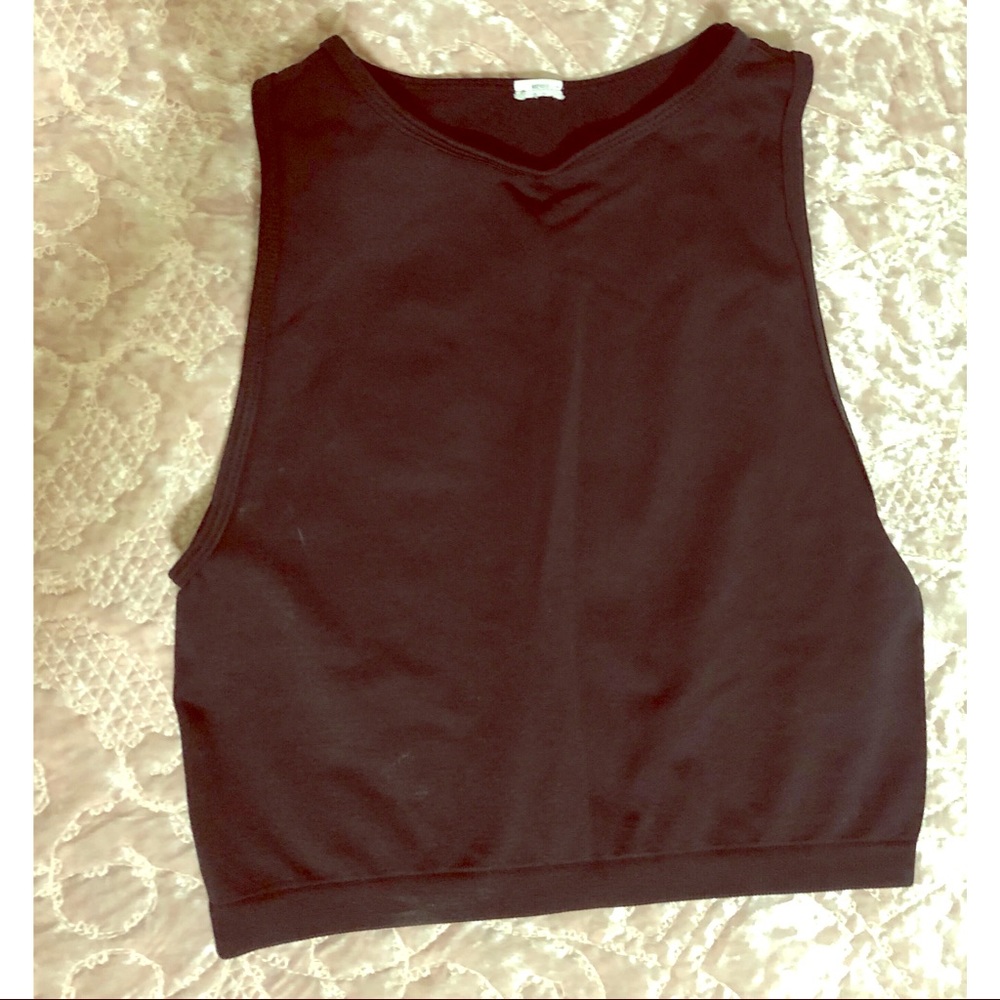 Cropped workout tank